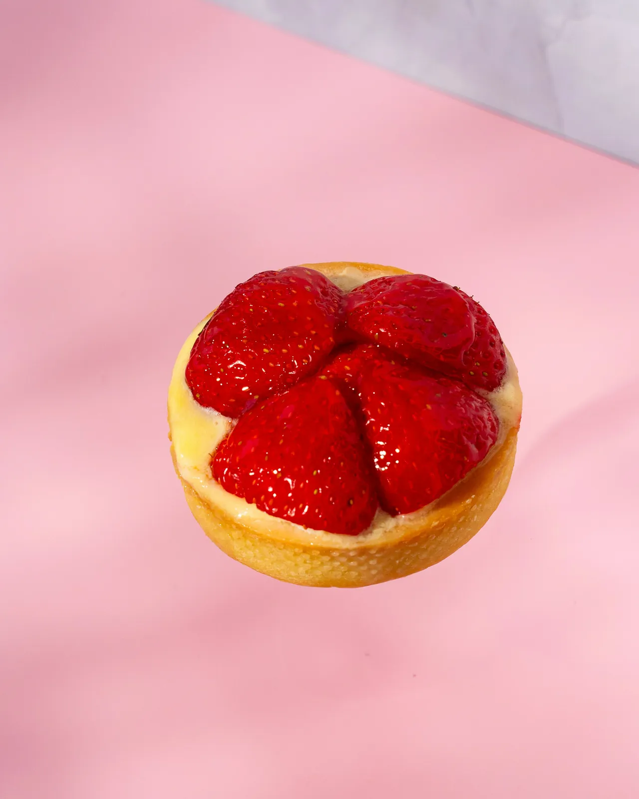 Round tart shell – Strawberry